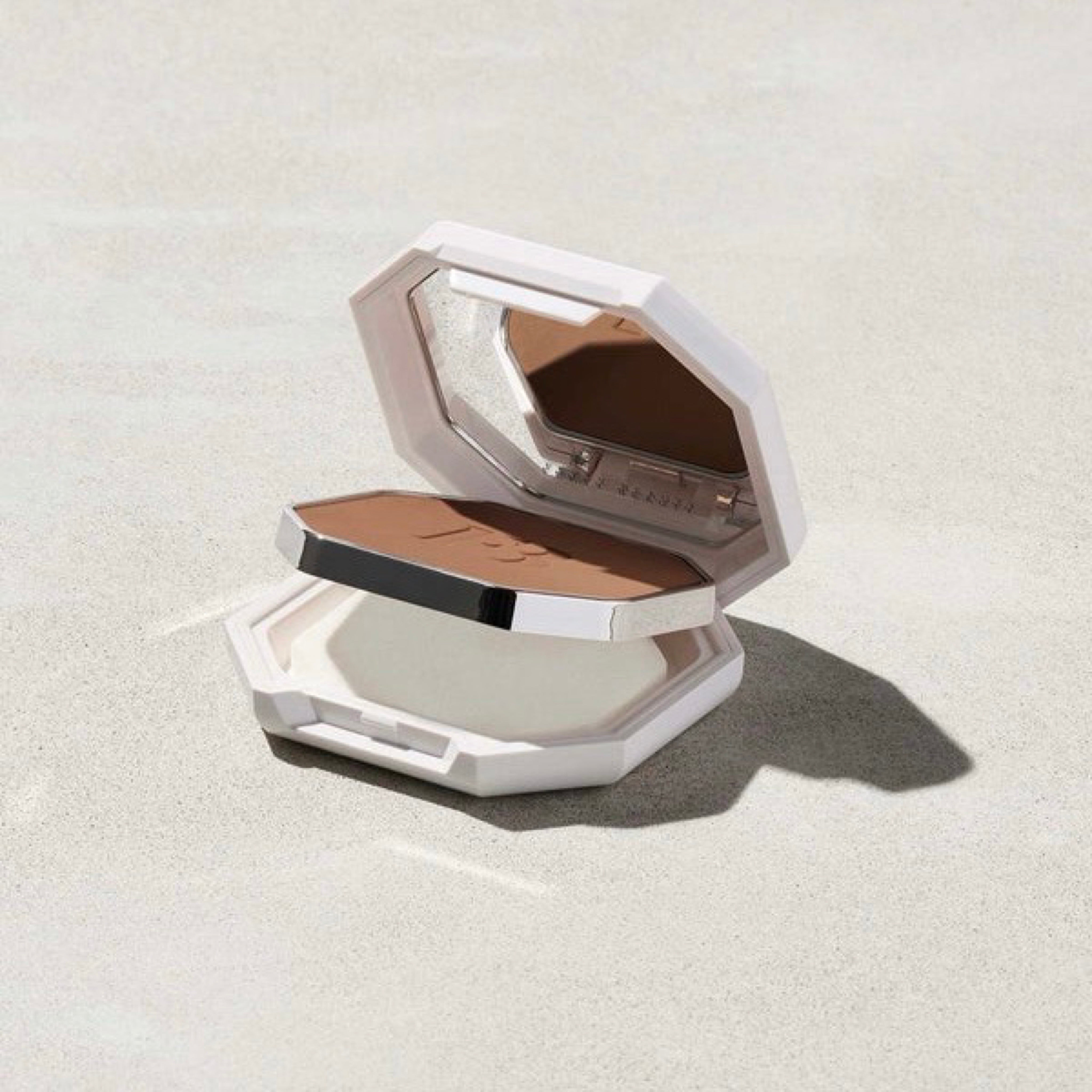 Fenty Pro Filt’r Soft Matte Powder Foundation