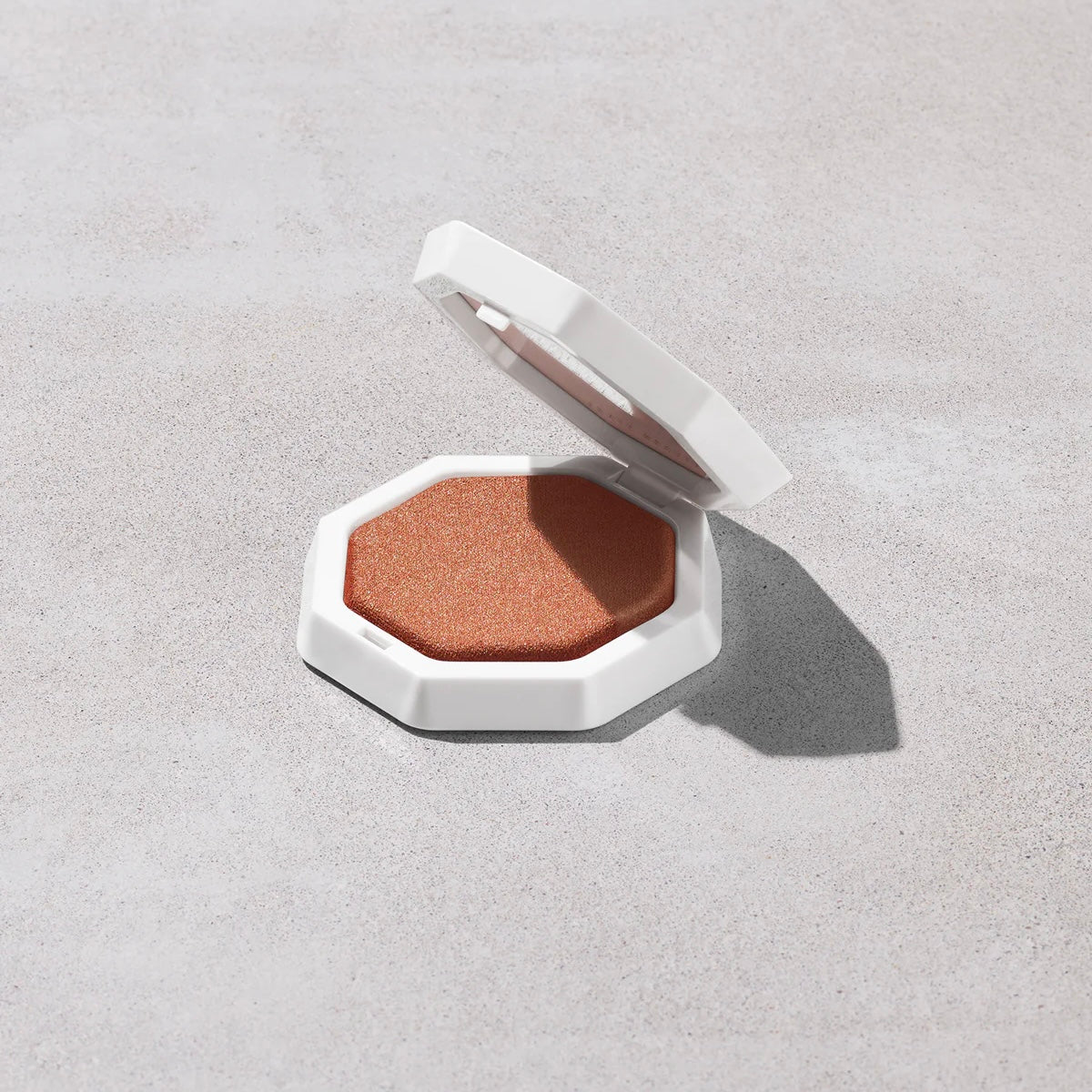 Fenty Demi’Glow Light Diffusing Highlighter